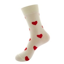 Chaussettes en coton décor cœurs rouges sur fond blanc