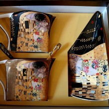 Coffret 2 tasses triangulaires en porcelaine “le baiser” de G.Klimt